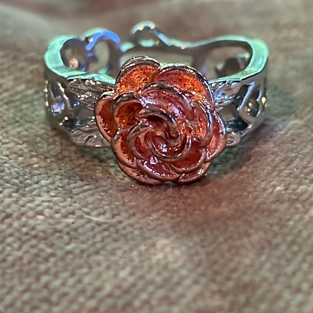 Rose Fashion Ring Rose gold Silver Setting Size 8